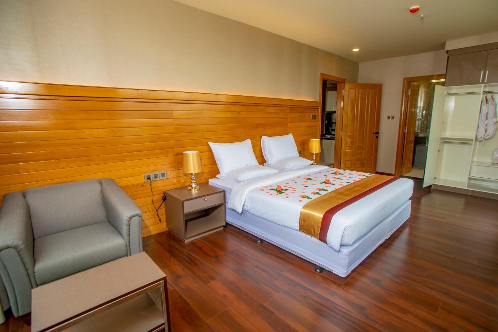 Prestige Residences At Golden Valley By Grand United Hospitality Rangun Kültér fotó